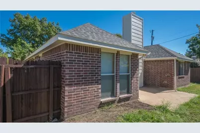 1512 Manitoba Lane, Glenn Heights, TX 75154 - Photo 17