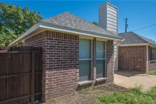 1512 Manitoba Ln, Glenn Heights, TX 75154 - Photo 17