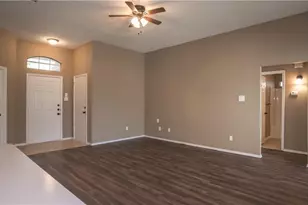 1512 Manitoba Ln, Glenn Heights, TX 75154 - Photo 9