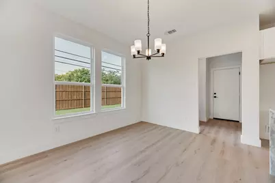 2326 Fairfax Drive, Irving, TX 75060 - Photo 11