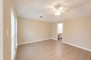 2806 Laurel Oaks Dr, Garland, TX 75044 - Photo 15