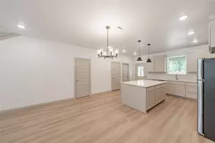 211 Trinity St, Bridgeport, TX 76426 - Photo 17