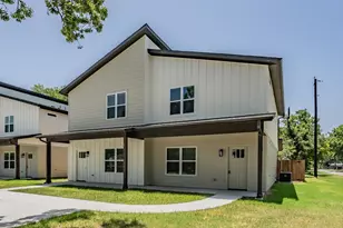 211 Trinity St, Bridgeport, TX 76426 - Photo 3