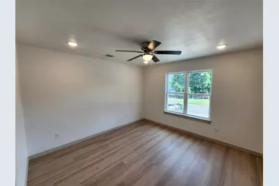 211 Trinity Street, Bridgeport, TX 76426 - Photo 15