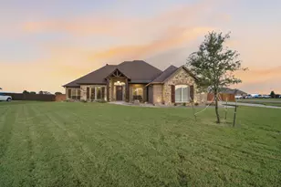 361 Crosswind Dr, Waxahachie, TX 75167 - Photo 3