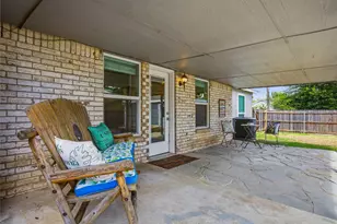 4100 Coronet Ln, Arlington, TX 76017 - Photo 7