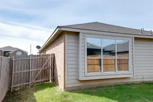 10860 Hawks Landing Rd, Fort Worth, TX 76052 - Photo 25