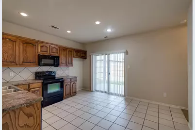 10860 Hawks Landing Road, Fort Worth, TX 76052 - Photo 9