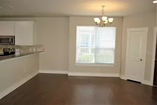 213 Lily Ln, Lewisville, TX 75057 - Photo 9