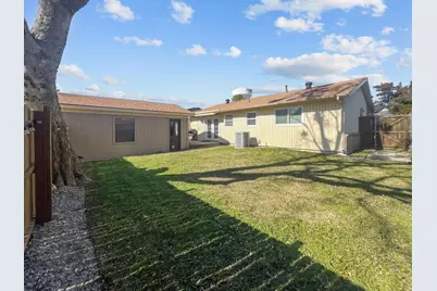 924 Meadow Mead Drive, Allen, TX 75002 - Photo 17