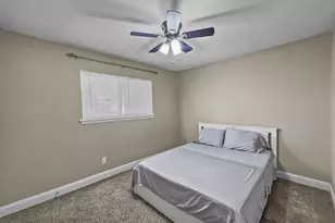 924 Meadow Mead Dr, Allen, TX 75002 - Photo 9