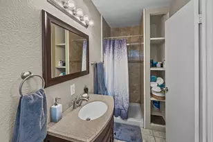 924 Meadow Mead Dr, Allen, TX 75002 - Photo 11