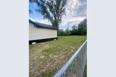 324 Hogan Lane, Bellmead, TX 76705 - Photo 5