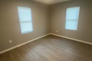 324 Hogan Ln, Bellmead, TX 76705 - Photo 13