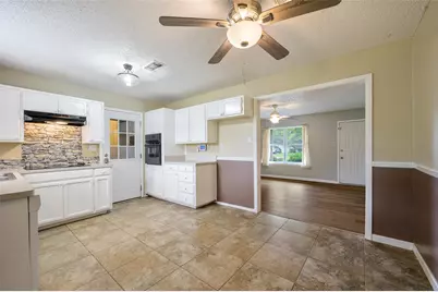 1119 Chester Street, Cleburne, TX 76033 - Photo 17