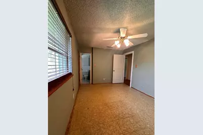 738 Cindy Lane, Grand Prairie, TX 75052 - Photo 13