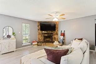 6320 Rebecca Ln, Watauga, TX 76148 - Photo 13