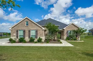 7421 Autumn Grv Ln, Ponder, TX 76259 - Photo 1