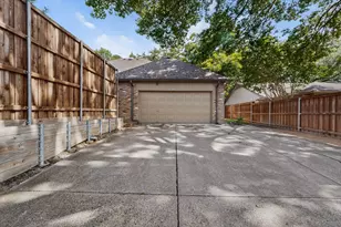 6917 Truxton Dr, Dallas, TX 75231 - Photo 35