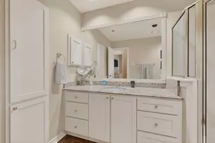 6917 Truxton Dr, Dallas, TX 75231 - Photo 33
