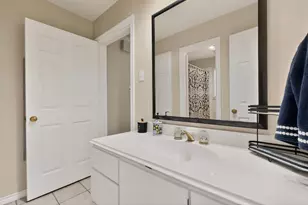 6917 Truxton Dr, Dallas, TX 75231 - Photo 25