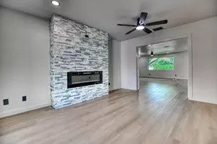 2305 Fenestra Dr, Dallas, TX 75228 - Photo 7
