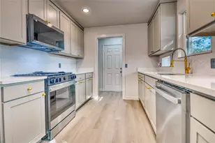 2305 Fenestra Dr, Dallas, TX 75228 - Photo 23