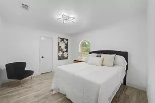 1870 El Paso St, Lewisville, TX 75077 - Photo 15