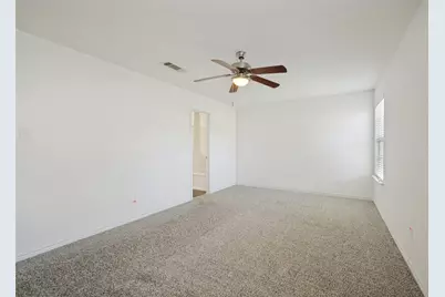 8013 Hidden Oaks Drive, Fort Worth, TX 76120 - Photo 15