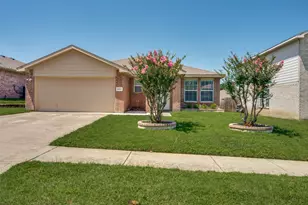 8013 Hidden Oaks Dr, Fort Worth, TX 76120 - Photo 1