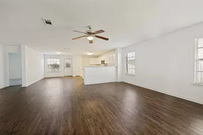 8013 Hidden Oaks Drive, Fort Worth, TX 76120 - Photo 7