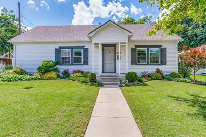 1001 N College Street, McKinney, TX 75069 - Photo 1
