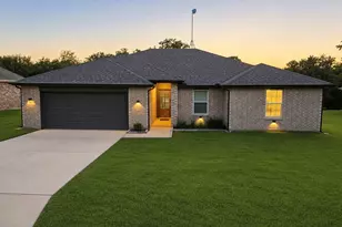 105 Jim Walters Dr, Runaway Bay, TX 76426 - Photo 1