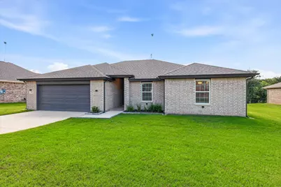 105 Jim Walters Drive, Runaway Bay, TX 76426 - Photo 5