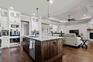 1214 Woodside Dr, Mansfield, TX 76063 - Photo 11