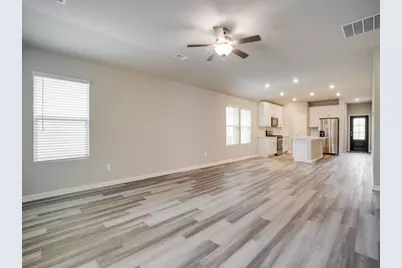 808 Tidal Drive, Princeton, TX 75071 - Photo 5