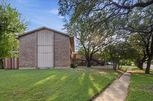 133 N Bailey Ave, Fort Worth, TX 76107 - Photo 23