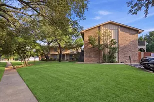133 N Bailey Ave, Fort Worth, TX 76107 - Photo 1