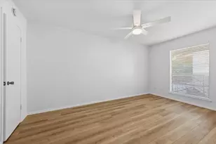 133 N Bailey Ave, Fort Worth, TX 76107 - Photo 17