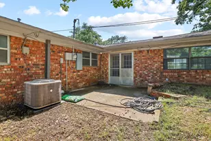 1301 Crestview Dr, Denison, TX 75020 - Photo 35