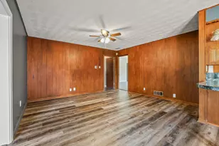 1301 Crestview Dr, Denison, TX 75020 - Photo 13
