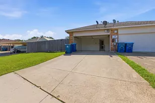 119 Larchbrook Dr, DeSoto, TX 75115 - Photo 25