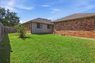 119 Larchbrook Dr, DeSoto, TX 75115 - Photo 23