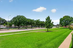 1805 W Spring Creek Pkwy, Plano, TX 75023 - Photo 21