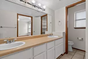 1805 W Spring Creek Pkwy, Plano, TX 75023 - Photo 17