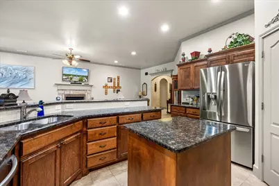340 Canadian Lane, Burleson, TX 76028 - Photo 11