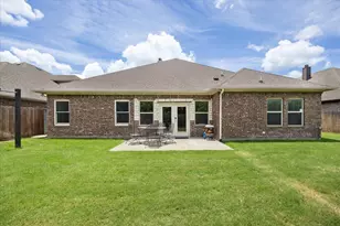 340 Canadian Ln, Burleson, TX 76028 - Photo 33