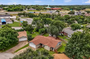 4212 Selina Ct, Arlington, TX 76016 - Photo 5