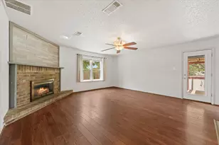 4212 Selina Ct, Arlington, TX 76016 - Photo 9