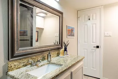 1531 McCoy Street, Dallas, TX 75204 - Photo 15